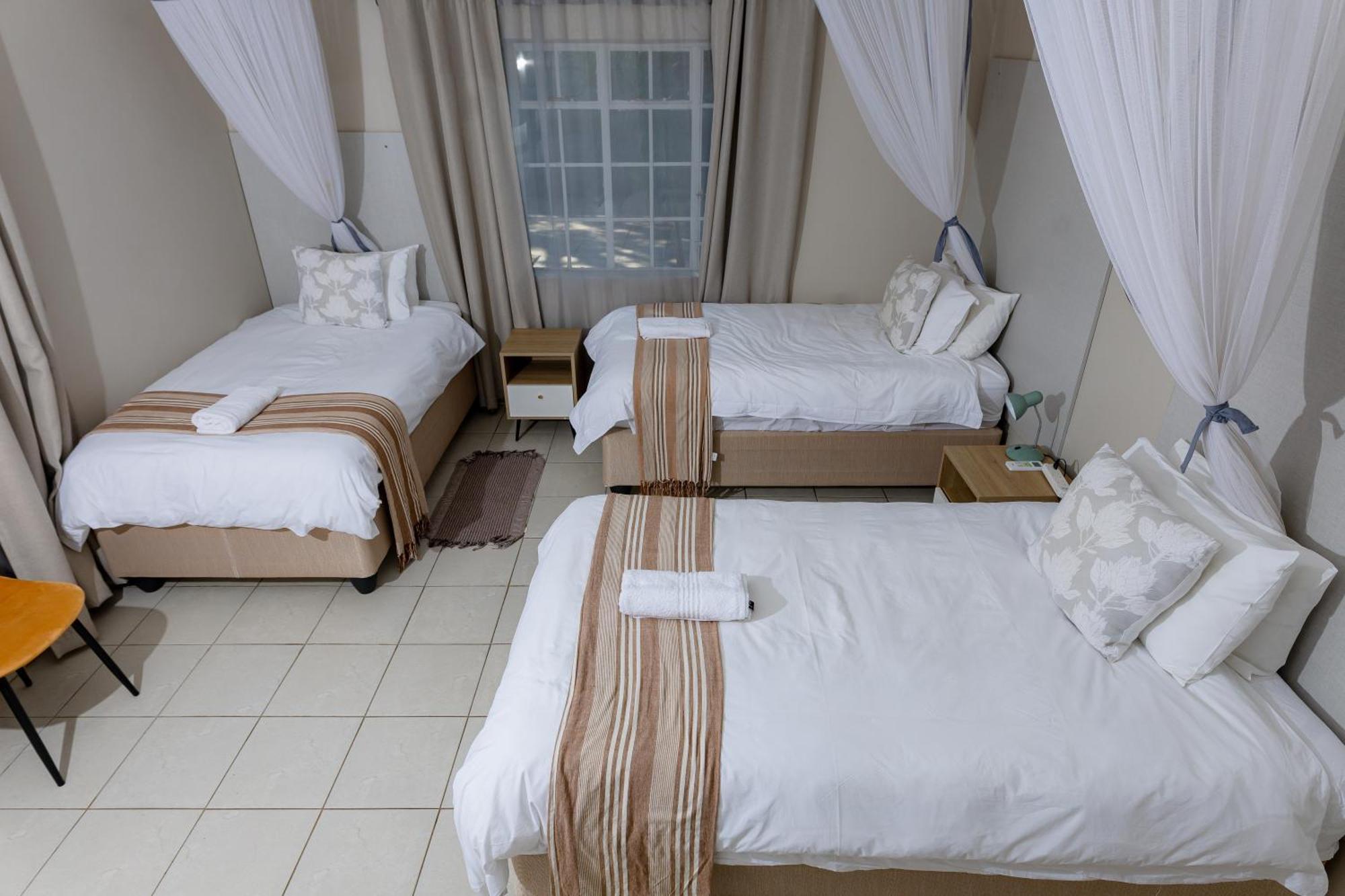 Hungwe House Villa Victoria Falls Kültér fotó