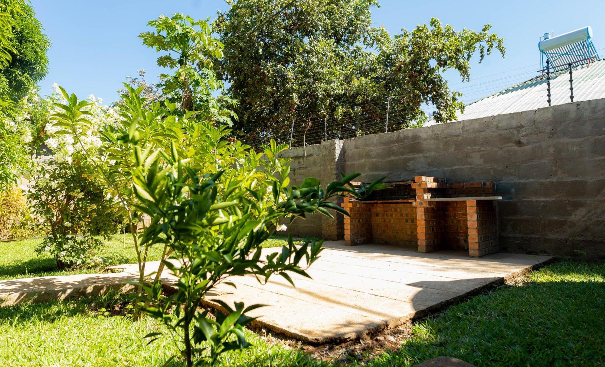Hungwe House Villa Victoria Falls Kültér fotó